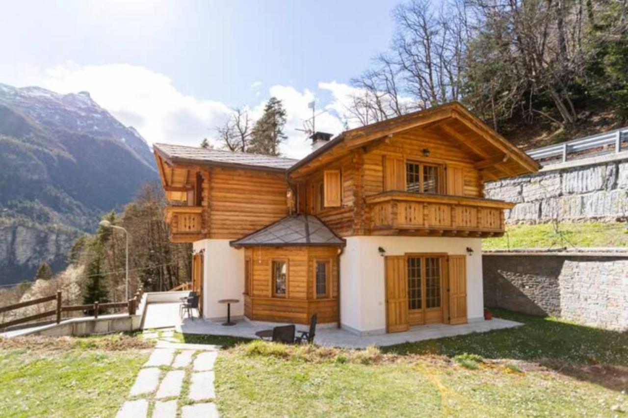 B&B Chalet Il Picchio Varzo Exterior photo